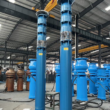 200QJ72-40-18KW गहरे कुएं पनडुब्बी पंप 18 kW मोटर शक्ति, 72 m3/h प्रवाह दर और 40 m सिर कृषि और औद्योगिक जल आपूर्ति के लिए